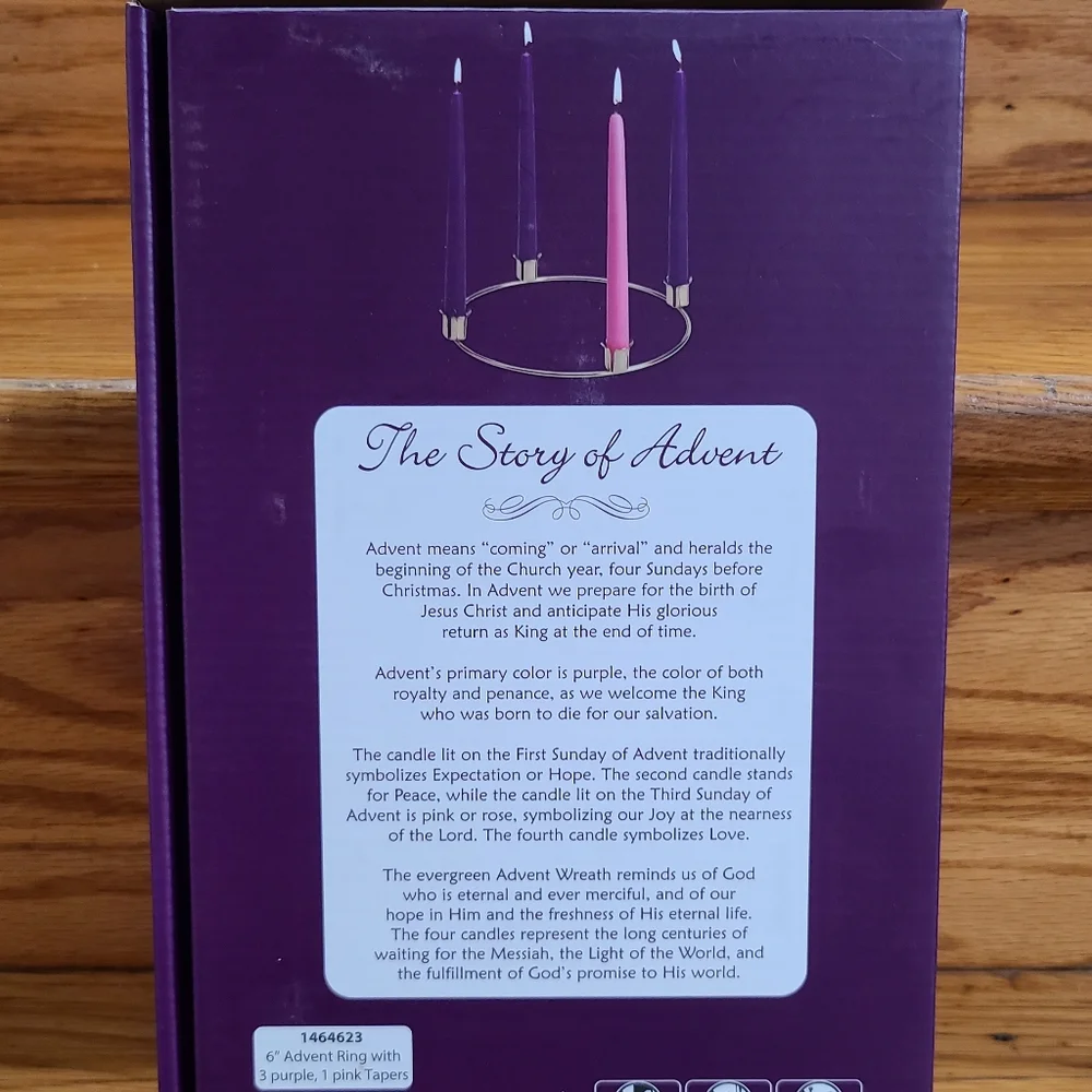 Brass Tone Advent Ring with Taper Set 6″ Advent Ring w 3 Purple, 1 Pink Tapers